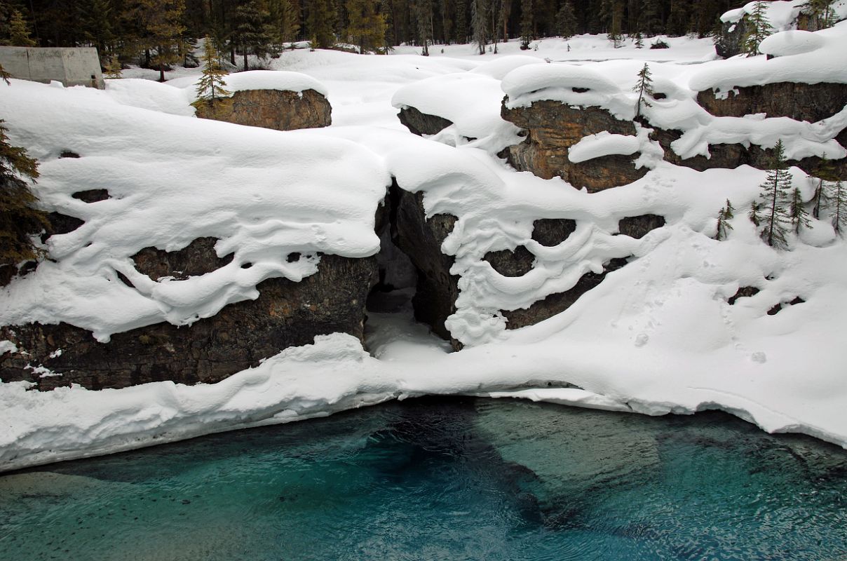 32 Natural Bridge In Yoho In Winter